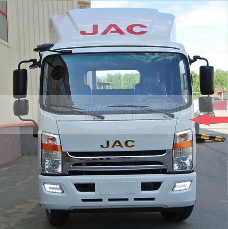 Накладка кабины левая над фарой JAC N56 N75 N80 N90 N120 5302101LE090