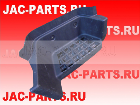 Подножка правая нижняя JAC N90 N120 8405200LE111